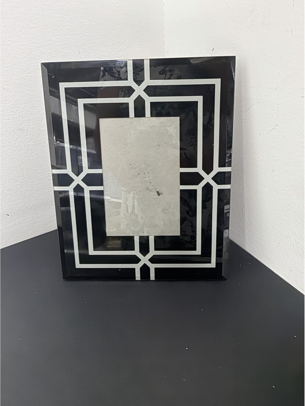 Glass Picture Frame 8.5”x10” Black   Geometric Design Holds a 3.5x5.5” Photo